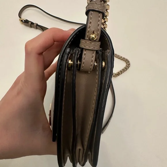 Burberry Madison Leather Beige Crossbody Bag with Gold Accents Authentic - Picture 7 of 12